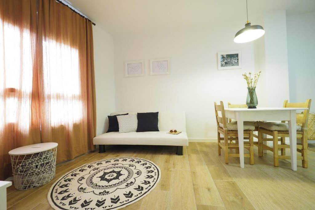 Apartaments Sa Calm Sant Miquel De Les Formigues ซานต์ ฮิลาริ ซาคาล์ม ภายนอก รูปภาพ